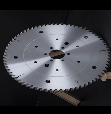 木製の多目的反摩耗のための CNC の丸鋸 TCT の刃