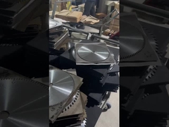 大量の在庫,ソースメーカー